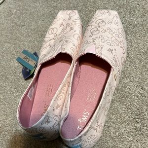 Size 8 Toms